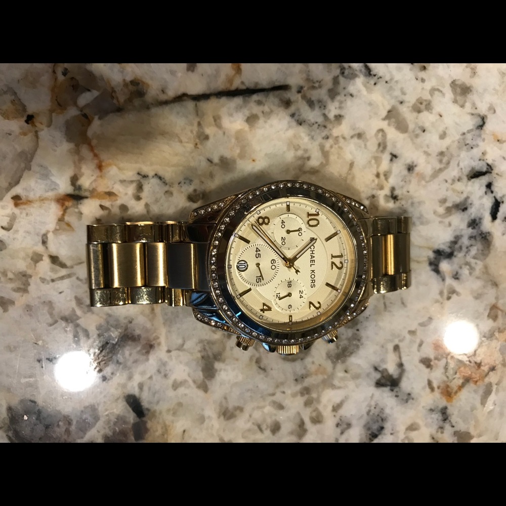 Michael Kors Authentic Watch - Picture 2 of 4